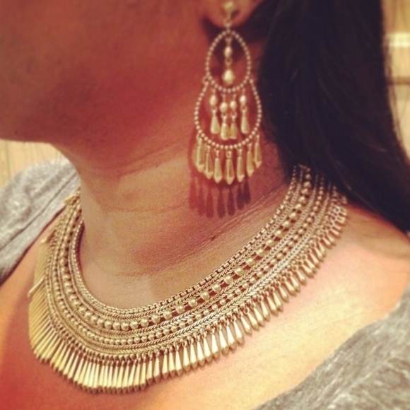 :: Stella & Dot Gold Tansy Fringe Collar Necklace - Picture 5 of 9